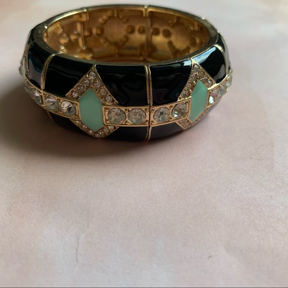 COPY - 🌺 3/$18 Charming Charlie Bracelet